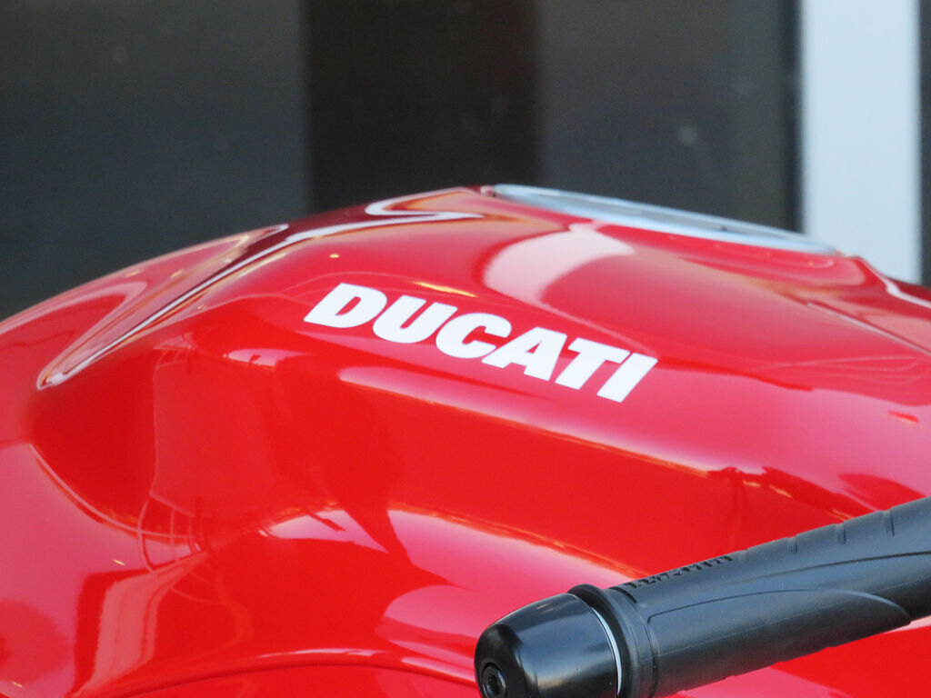 2024 Ducati Supersport 950 Red