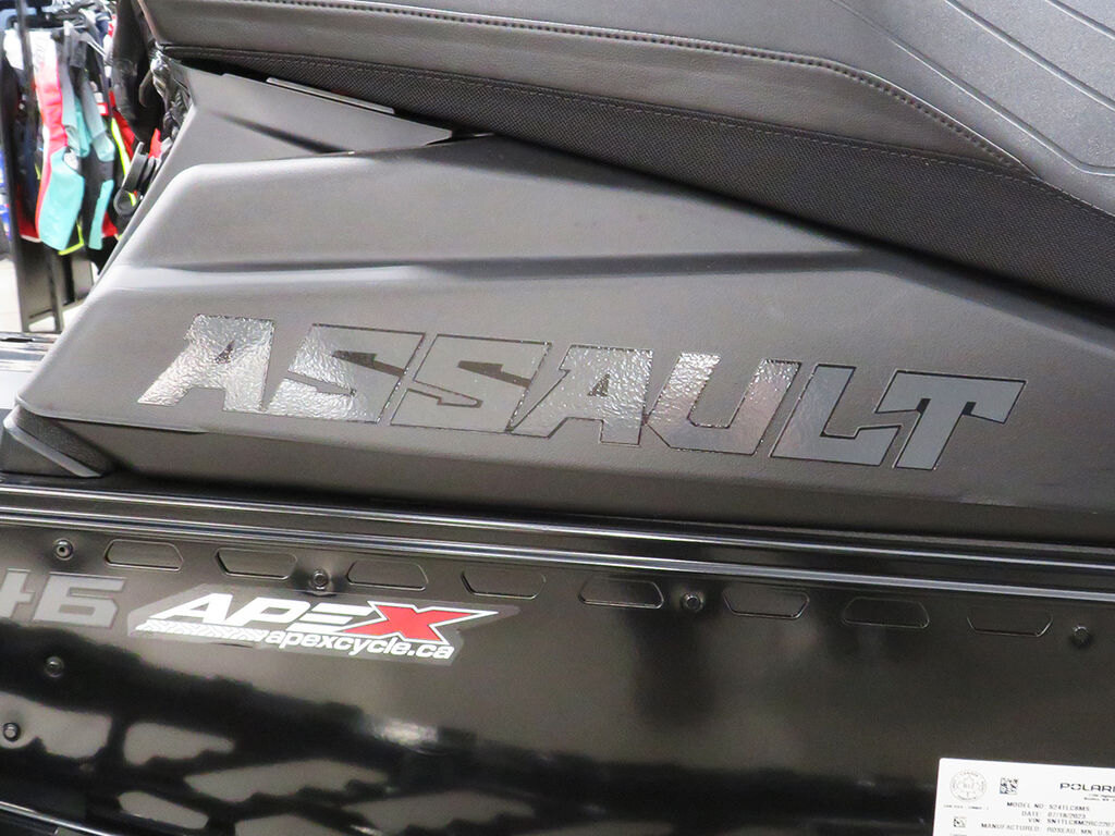 2024 Polaris Patriot Boost Switchback Assault 146 Gloss Black