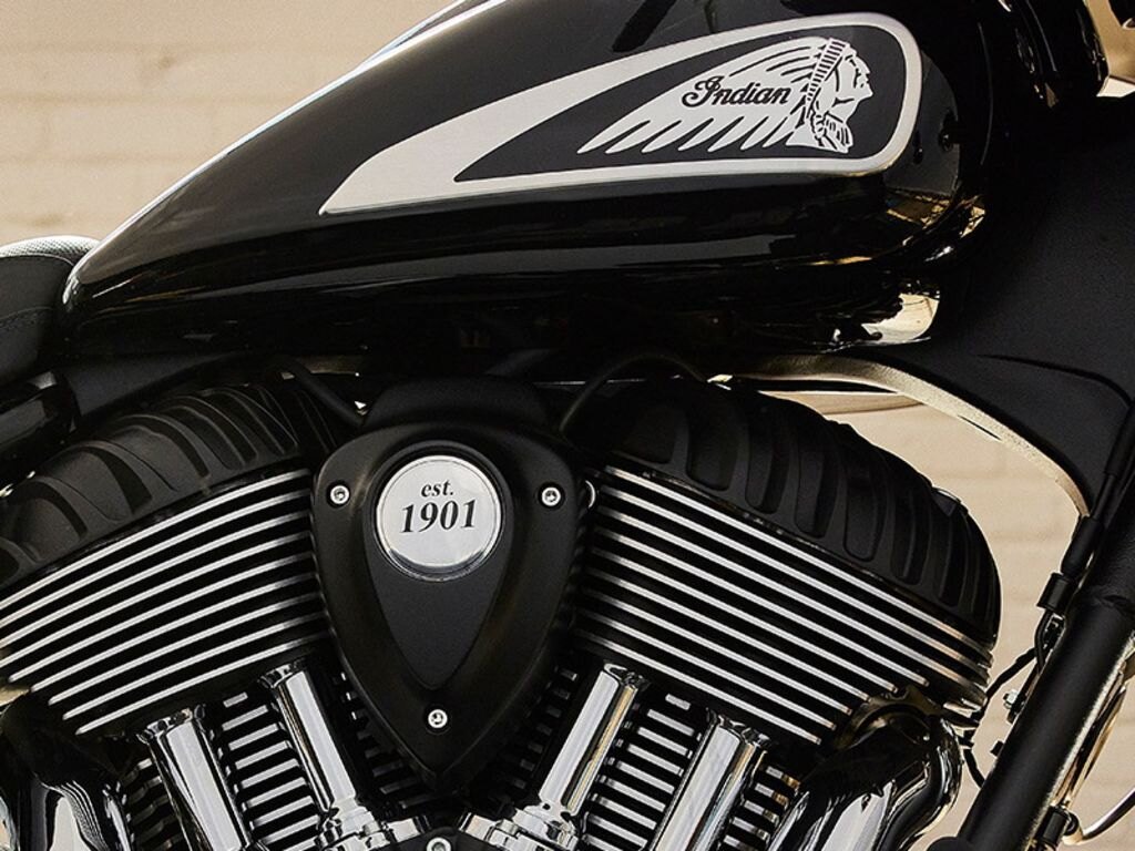 2024 Indian Motorcycle Chieftain Black Metallic