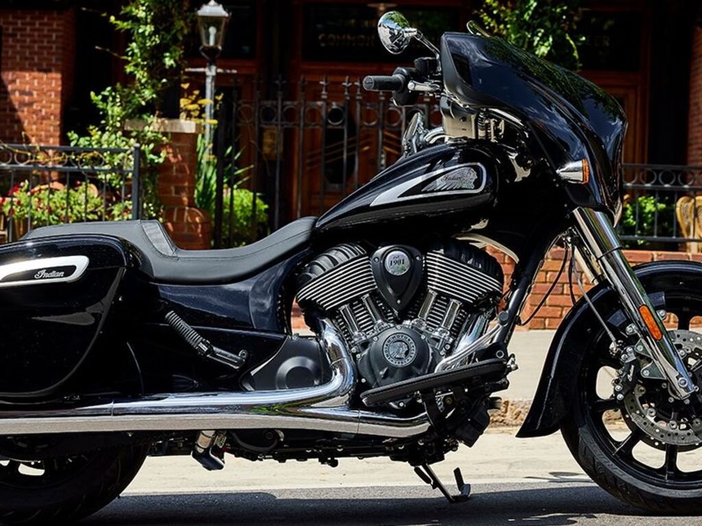 2024 Indian Motorcycle Chieftain Black Metallic