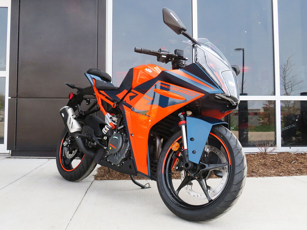 2023 KTM RC 390