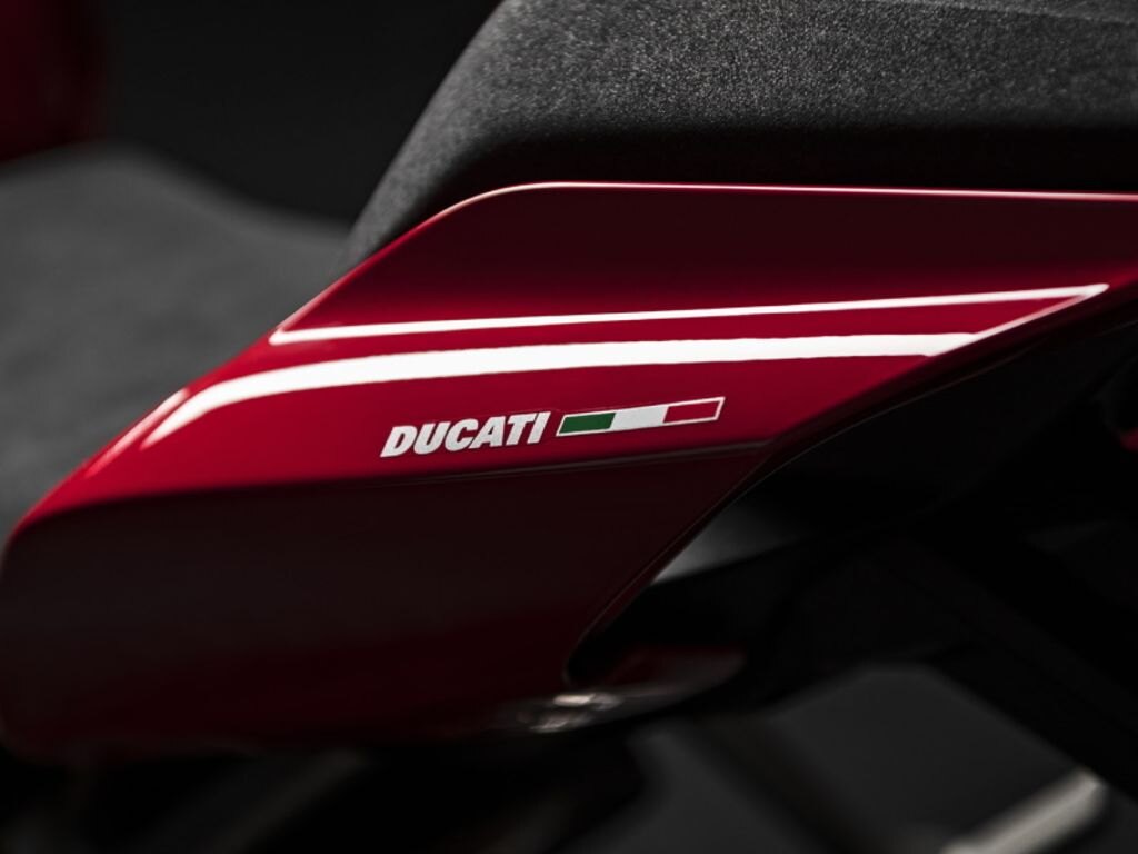 2024 Ducati Panigale V2 Red