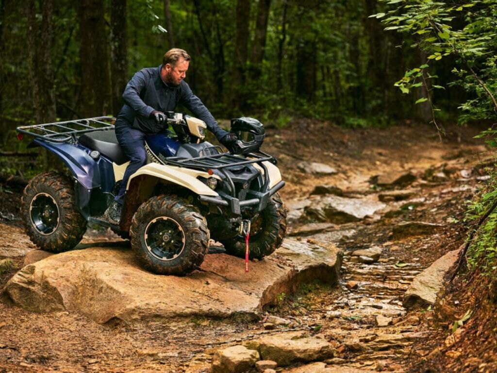 2024 Yamaha Kodiak 700 EPS SE