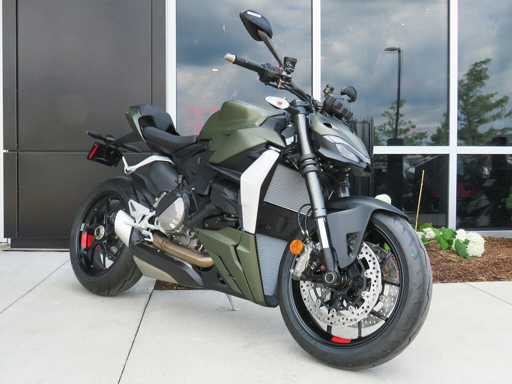 2024 Ducati Streetfighter V2 Storm Green