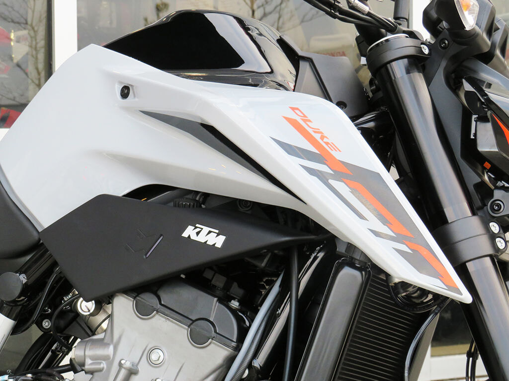 2024 KTM 790 Duke