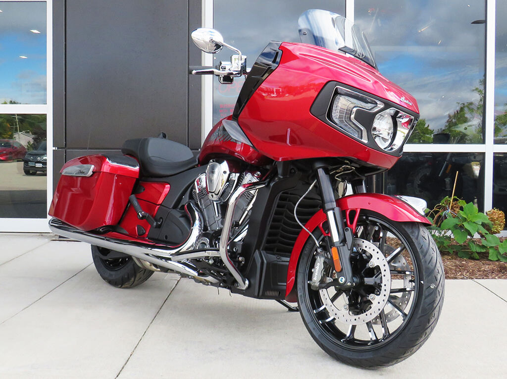 2024 Indian Motorcycle Challenger Limited w/PowerBand Audio Sunset Red Metallic