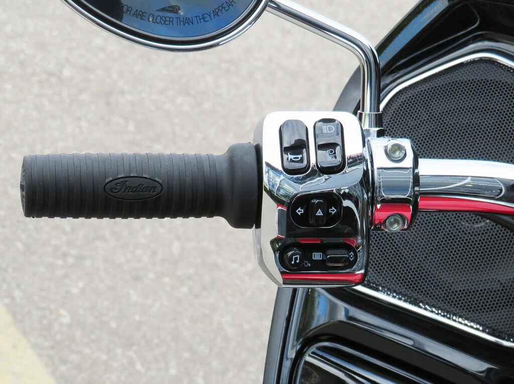 2024 Indian Motorcycle Challenger Limited w/PowerBand Audio Sunset Red Metallic