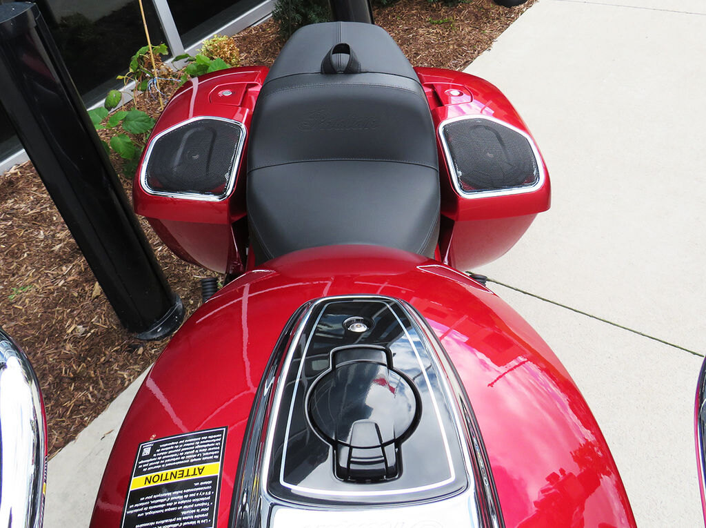 2024 Indian Motorcycle Challenger Limited w/PowerBand Audio Sunset Red Metallic