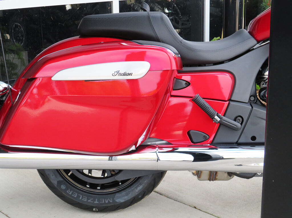 2024 Indian Motorcycle Challenger Limited w/PowerBand Audio Sunset Red Metallic