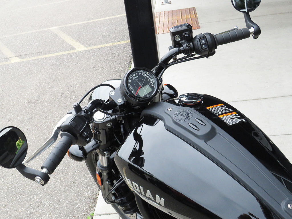 2025 Indian Motorcycle Scout Bobber Black Metallic