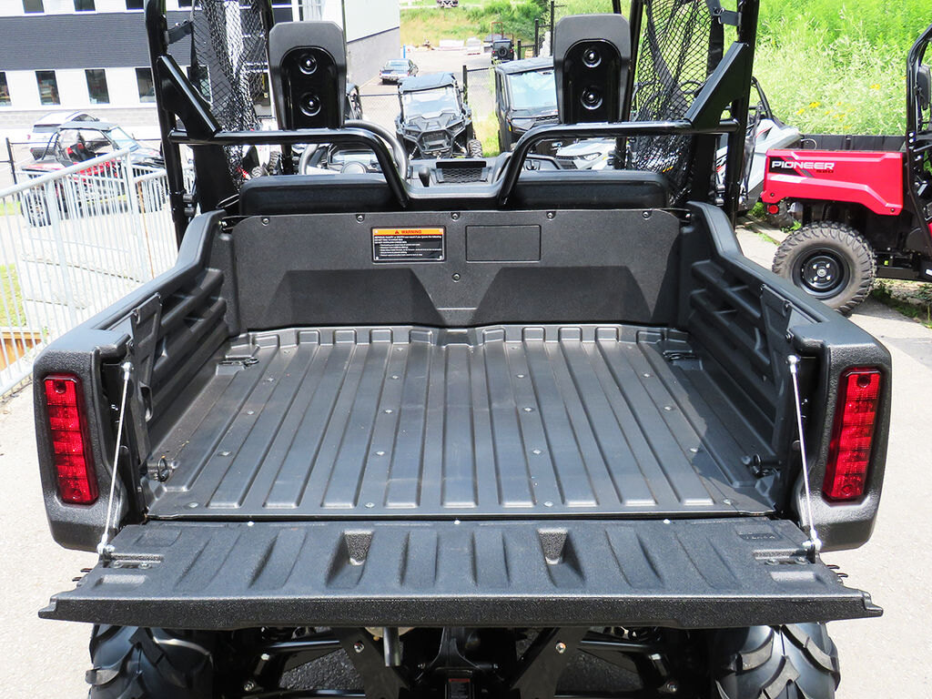 2025 Honda Pioneer 700 2P DLX