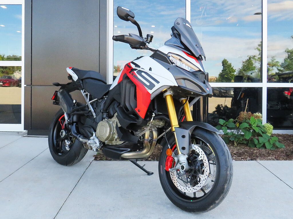 2025 Ducati Multistrada V4 RS