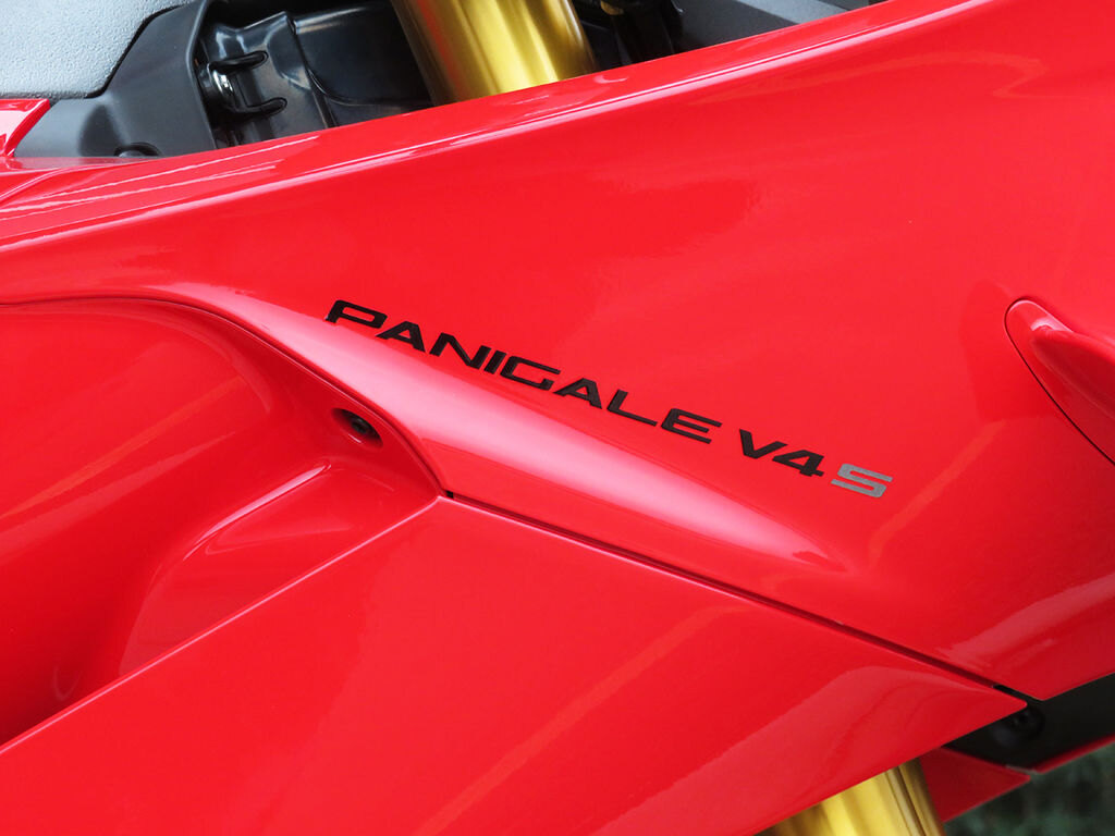 2025 Ducati Panigale V4 S Ducati Red