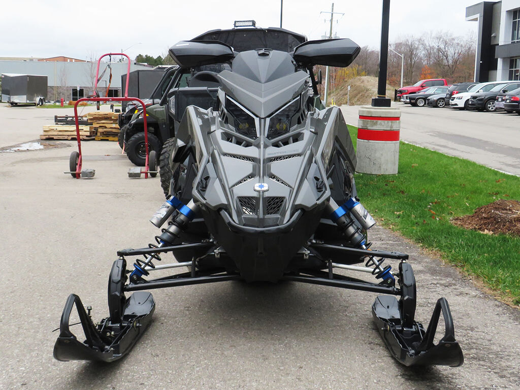 2025 Polaris 650 Switchback Assault 146 Shadow Gray / Gloss Black