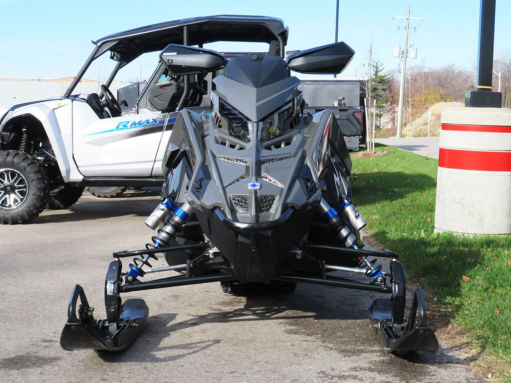 2025 Polaris 850 Switchback Assault 146 Shadow Gray / Gloss Black