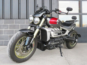 2022 Triumph Rocket 3 R Silver Ice Cranberry Red