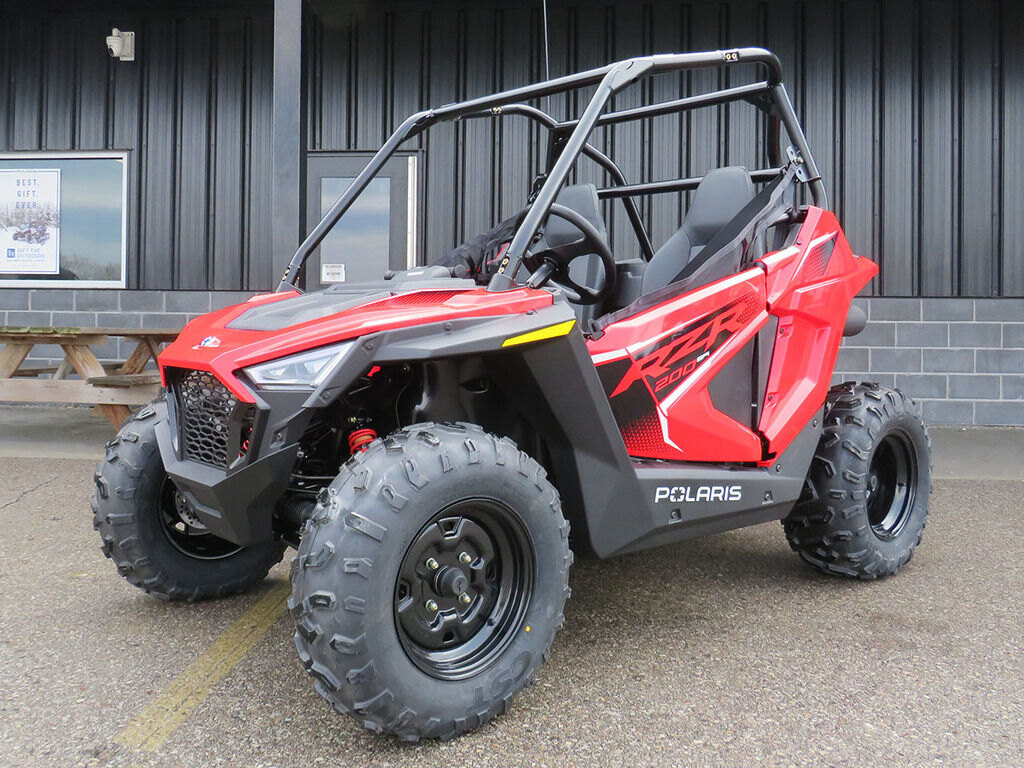 2025 Polaris RZR 200 EFI