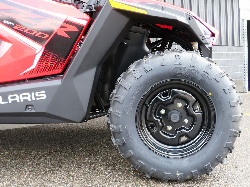 2025 Polaris RZR 200 EFI