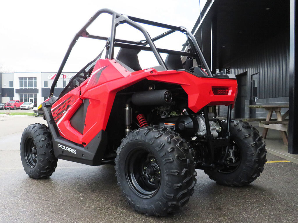 2025 Polaris RZR 200 EFI