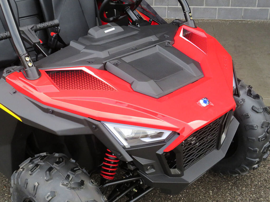 2025 Polaris RZR 200 EFI