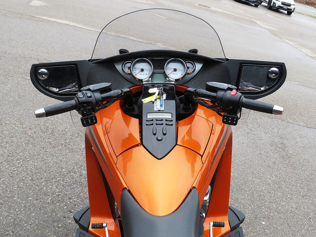 2014 Victory Motorcycles Vision Tour Nuclear Sunset