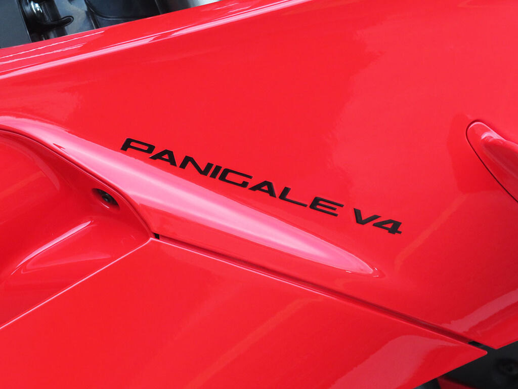 2025 Ducati Panigale V4 Ducati Red