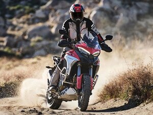 2024 Ducati Multistrada V4 S Travel & Radar Spoked Wheels Red