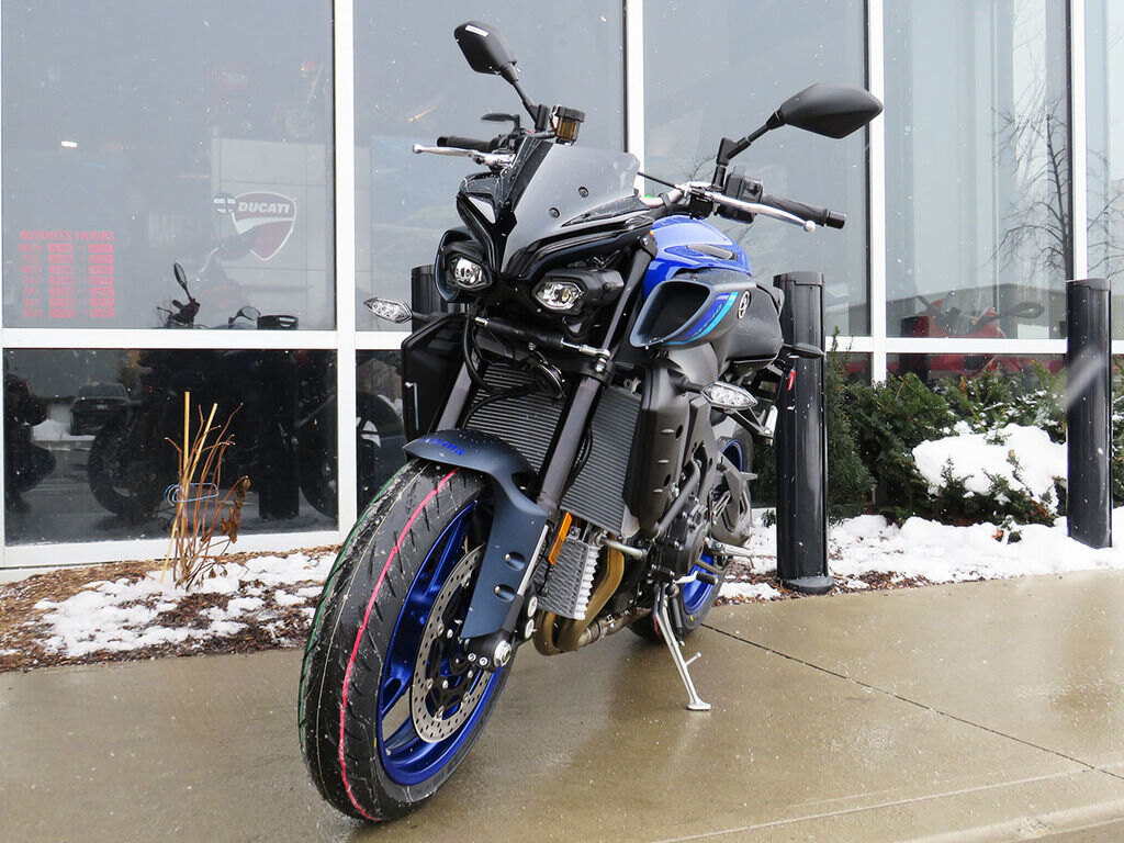 2025 Yamaha MT 10