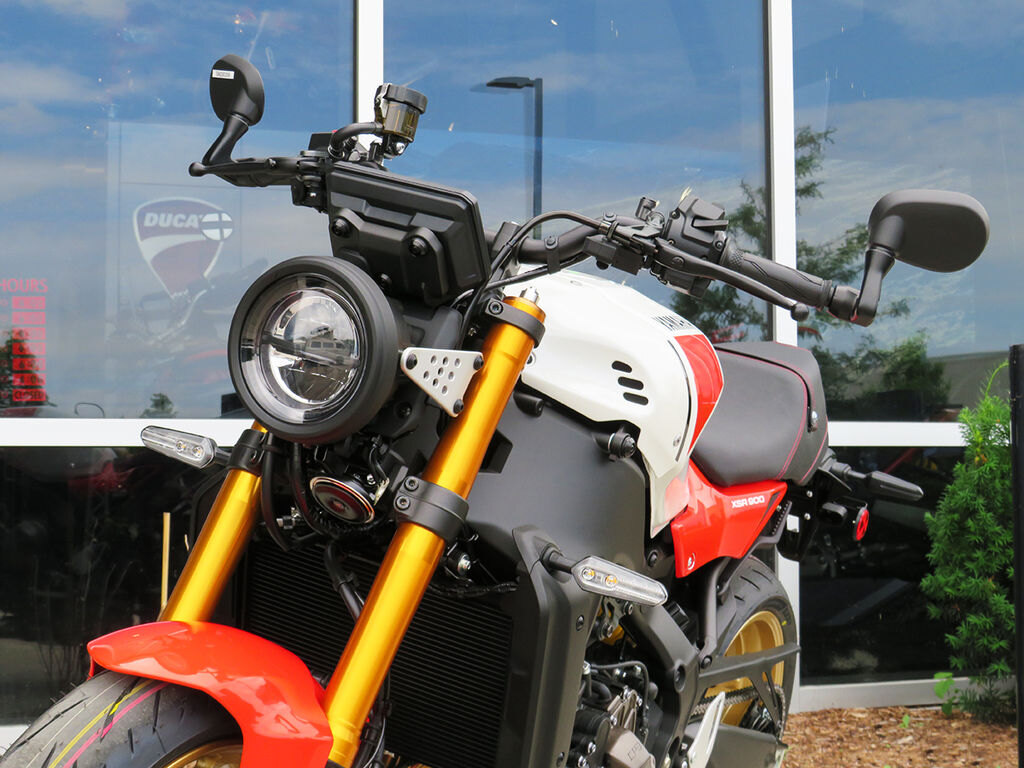2025 Yamaha XSR900
