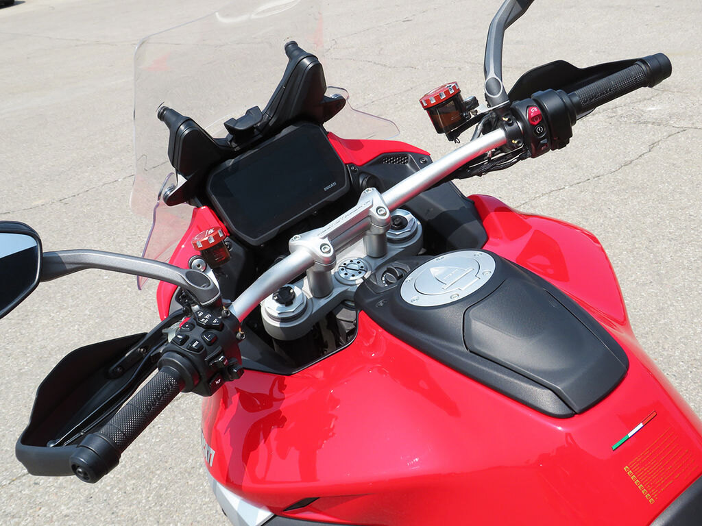 2022 Ducati Multistrada V4S Ducati Red / Forged Wheels