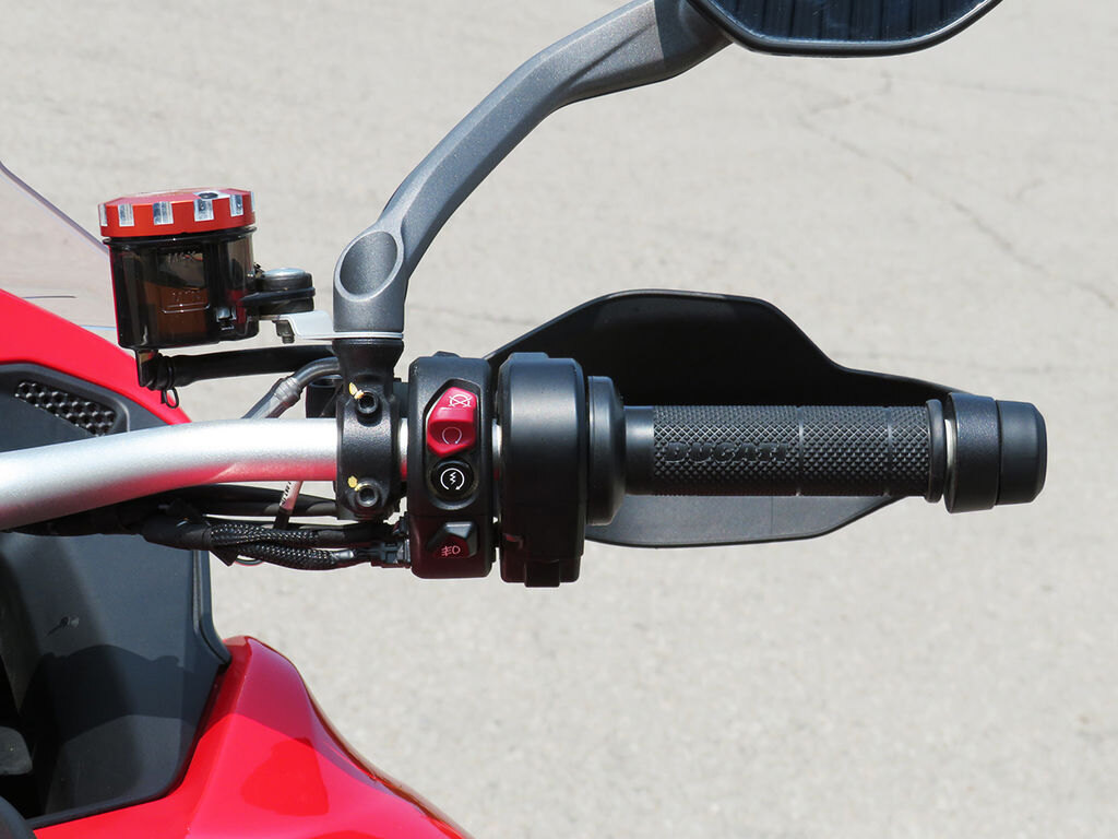 2022 Ducati Multistrada V4S Ducati Red / Forged Wheels