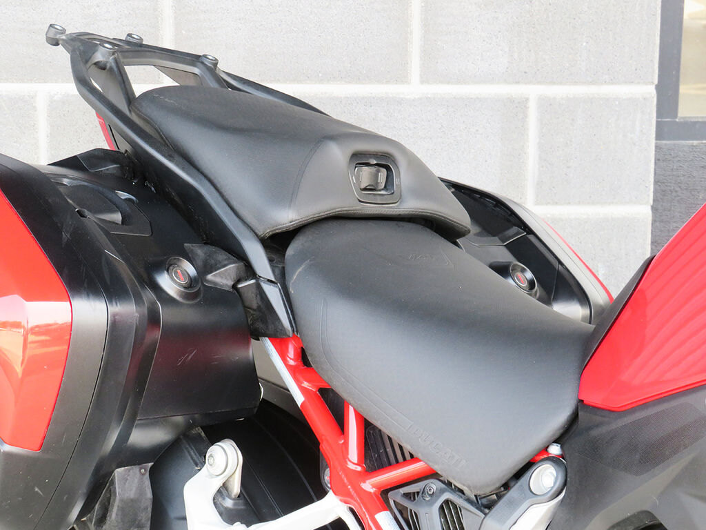 2022 Ducati Multistrada V4S Ducati Red / Forged Wheels