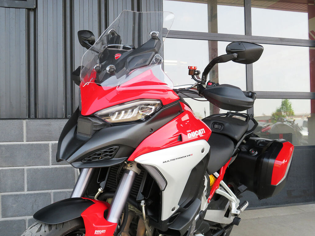 2022 Ducati Multistrada V4S Ducati Red / Forged Wheels
