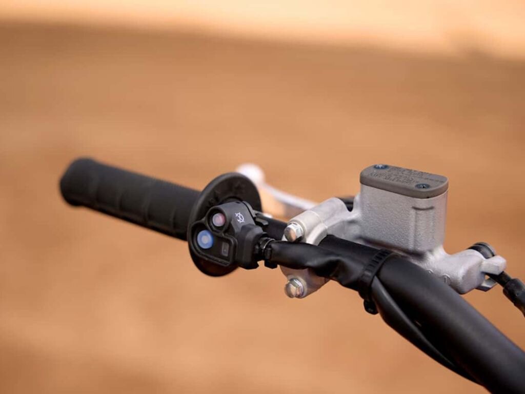 2026 Ducati Monster 937 Plus Aviator Grey