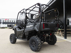 2025 Honda Pioneer 700 4P DLX