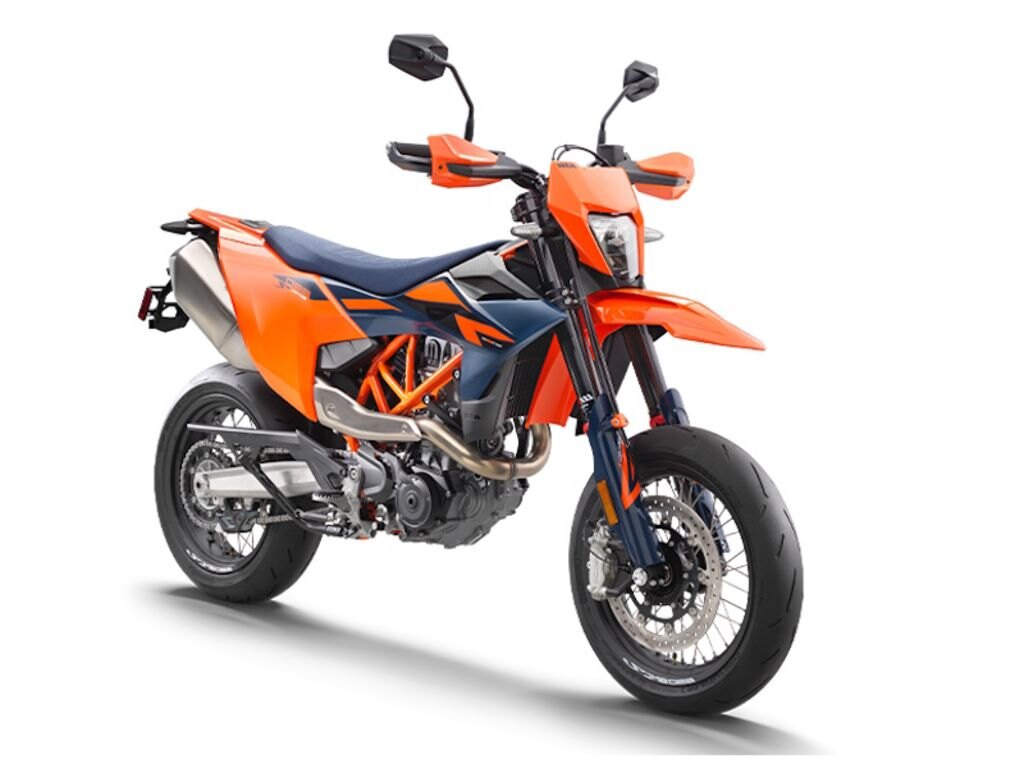 2026 KTM 690 SMC R