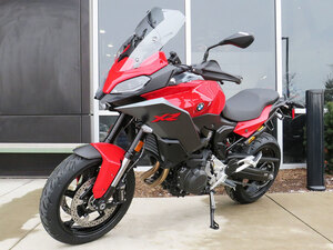 2026 BMW F 900 XR Racing red