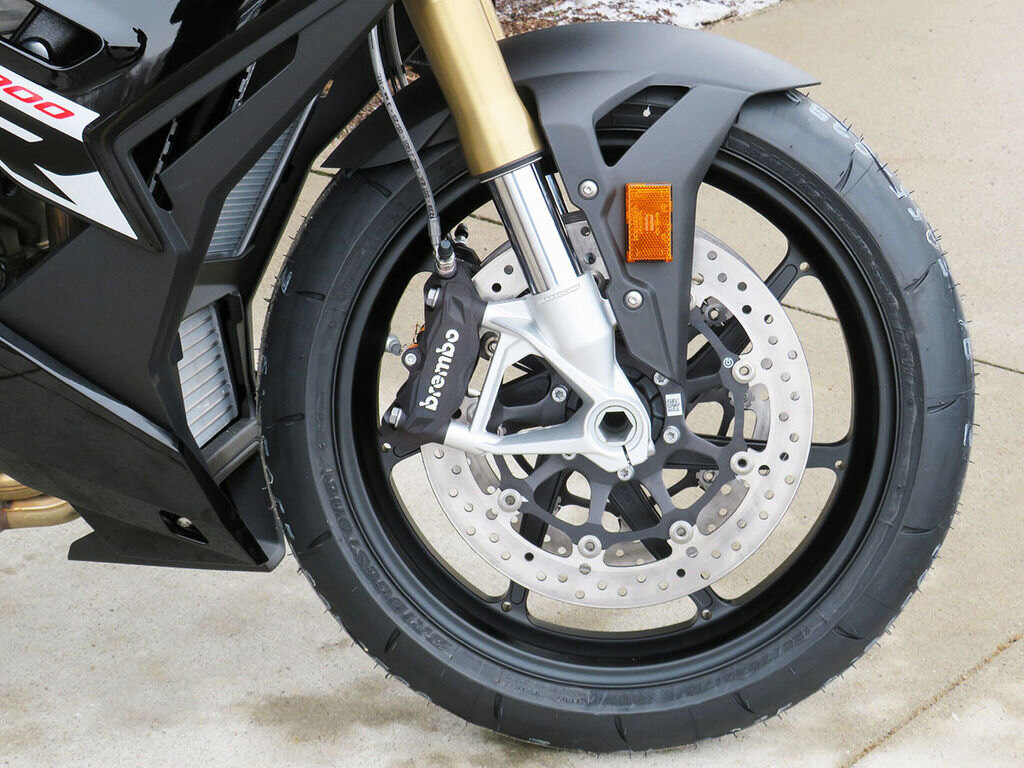 2026 BMW S 1000 R Blackstorm metallic