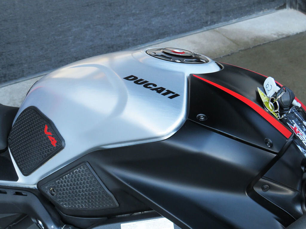 2023 Ducati Panigale V4 SP2 Winter Test Livery