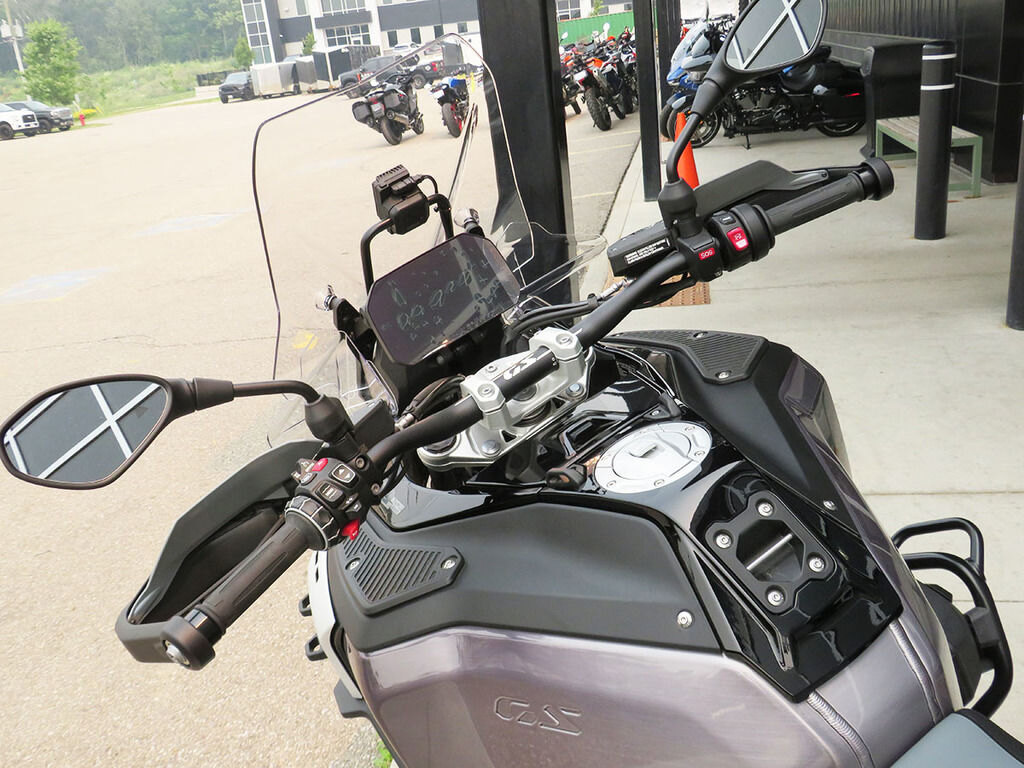 2026 BMW R 1300 GS Adventure Triple Black