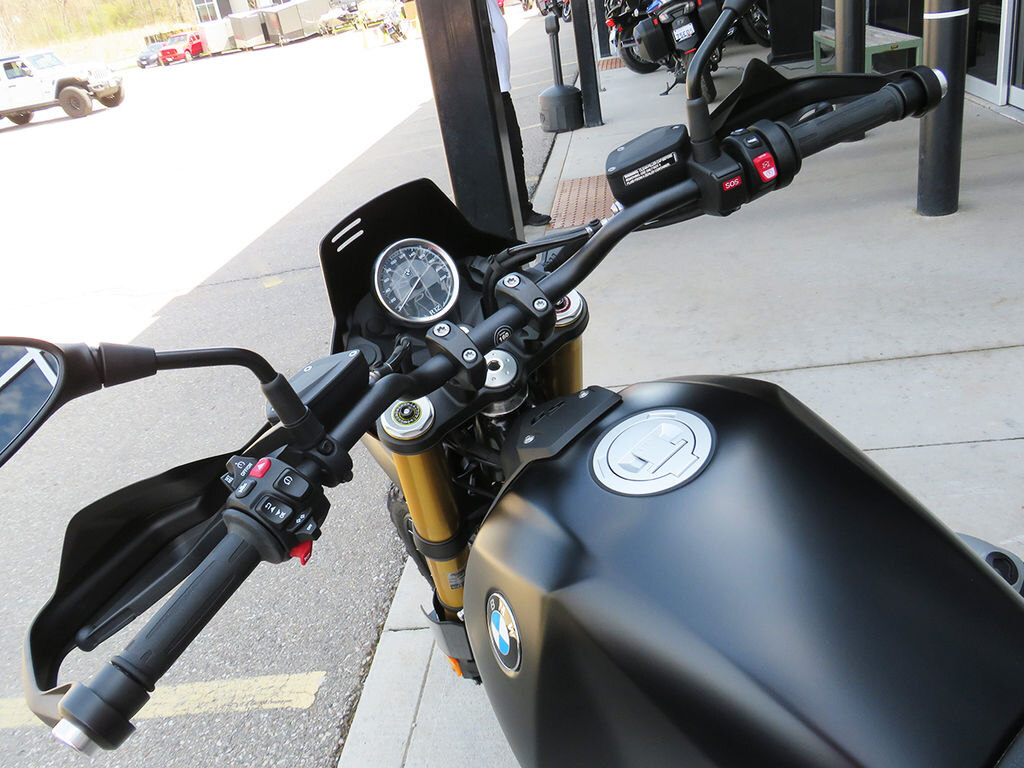 2026 BMW R 12 G/S Night Black matt