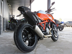 2023 KTM 1290 Super Duke R Evo
