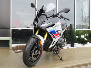 2026 BMW R 1300 RS Performance