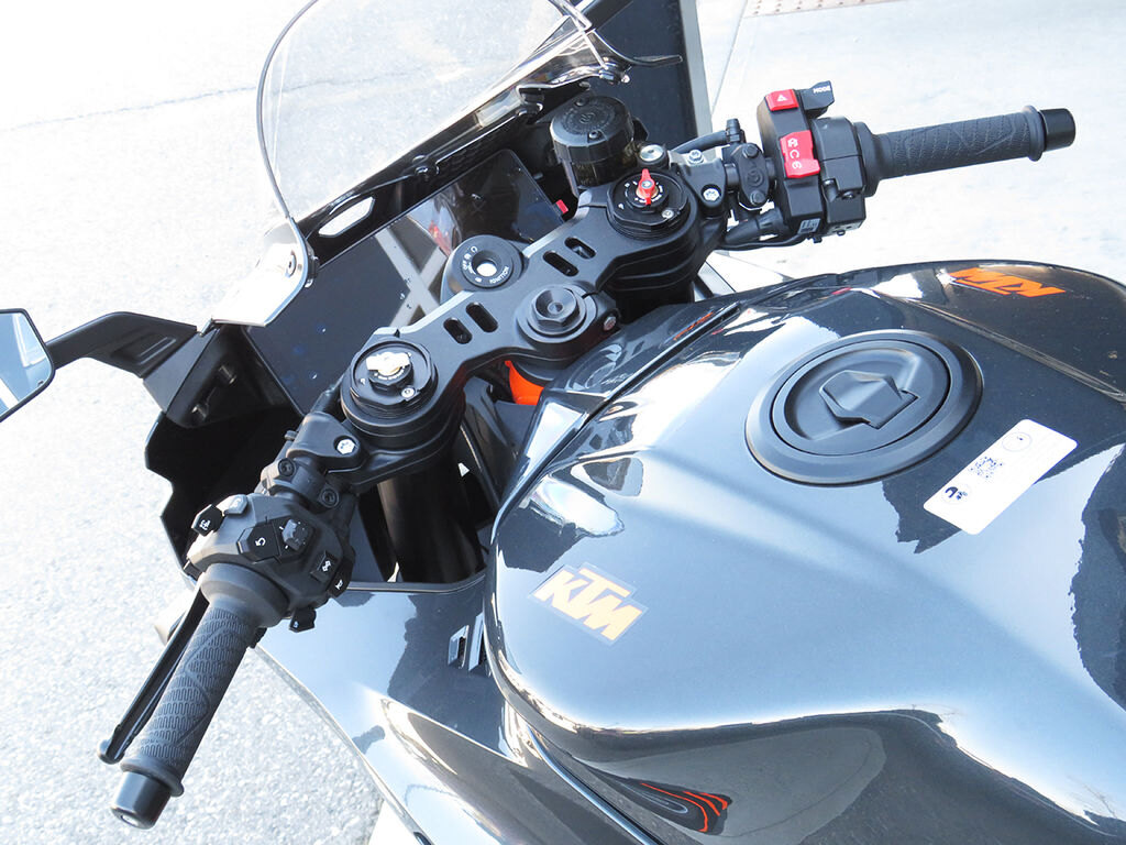 2026 KTM 990 RC R