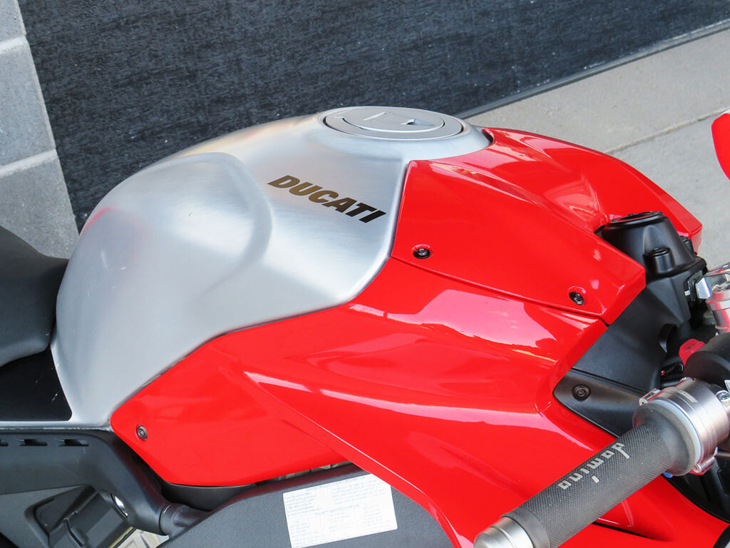 2024 Ducati Panigale V4 R Livery