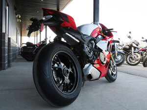2024 Ducati Panigale V4 R Livery