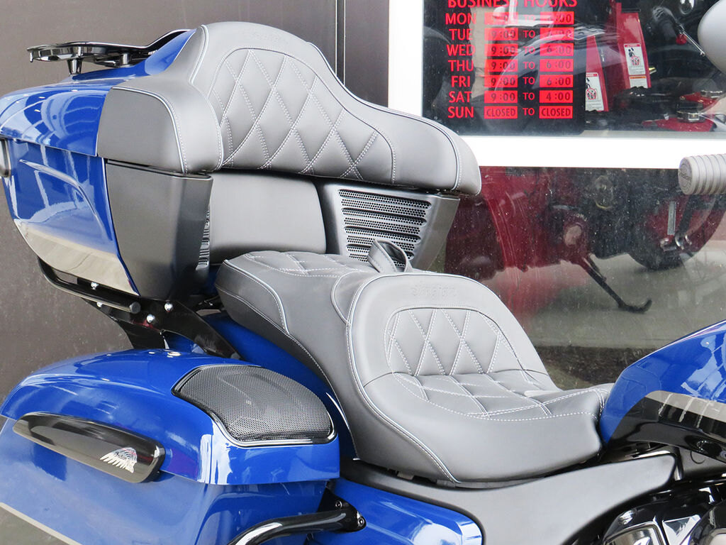 2024 Indian Motorcycle Pursuit Dark Horse with PowerBand Audio Package Springfield Blue