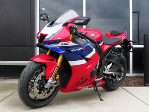2026 Honda CBR1000RR R Fireblade SP