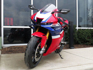 2026 Honda CBR1000RR R Fireblade SP