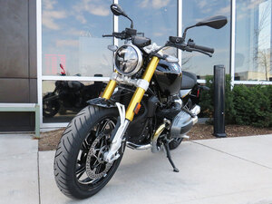 2026 BMW R 12 nineT Blackstorm metallic